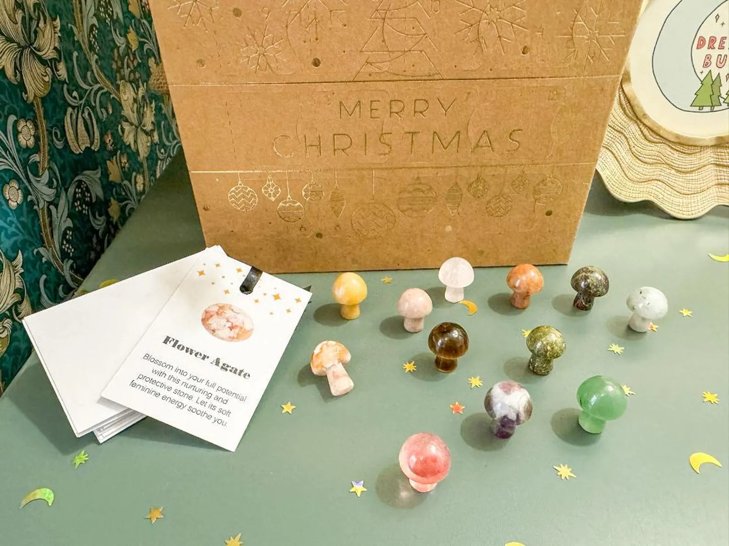 Christmas Crystal Gift Box, 12 Pcs Crystal Mushroom Wrapped Surprises, Beginner Gemstone Xmas Eve Present Twelve Days